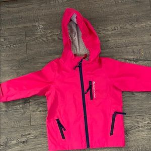 2T Vineyard Vines windbreaker